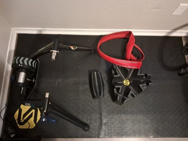 Wahoo Kickr Snap + accessories