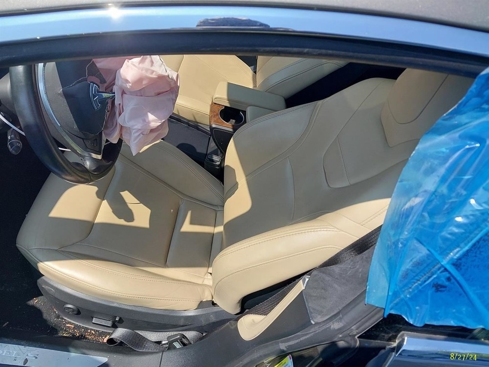 TESLA S 2016 Camera/Projector 3219719