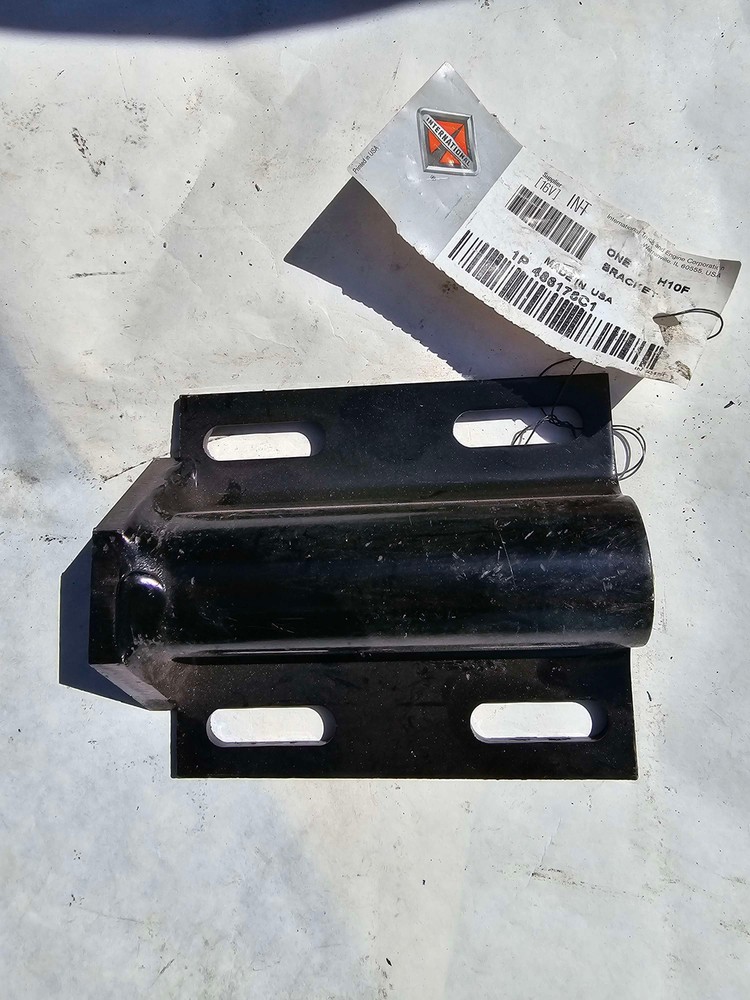 486178C1 Bracket Hood International