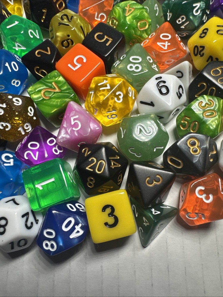 GAMING DICE Dungeons And Dragons MULTIPLE KINDS.