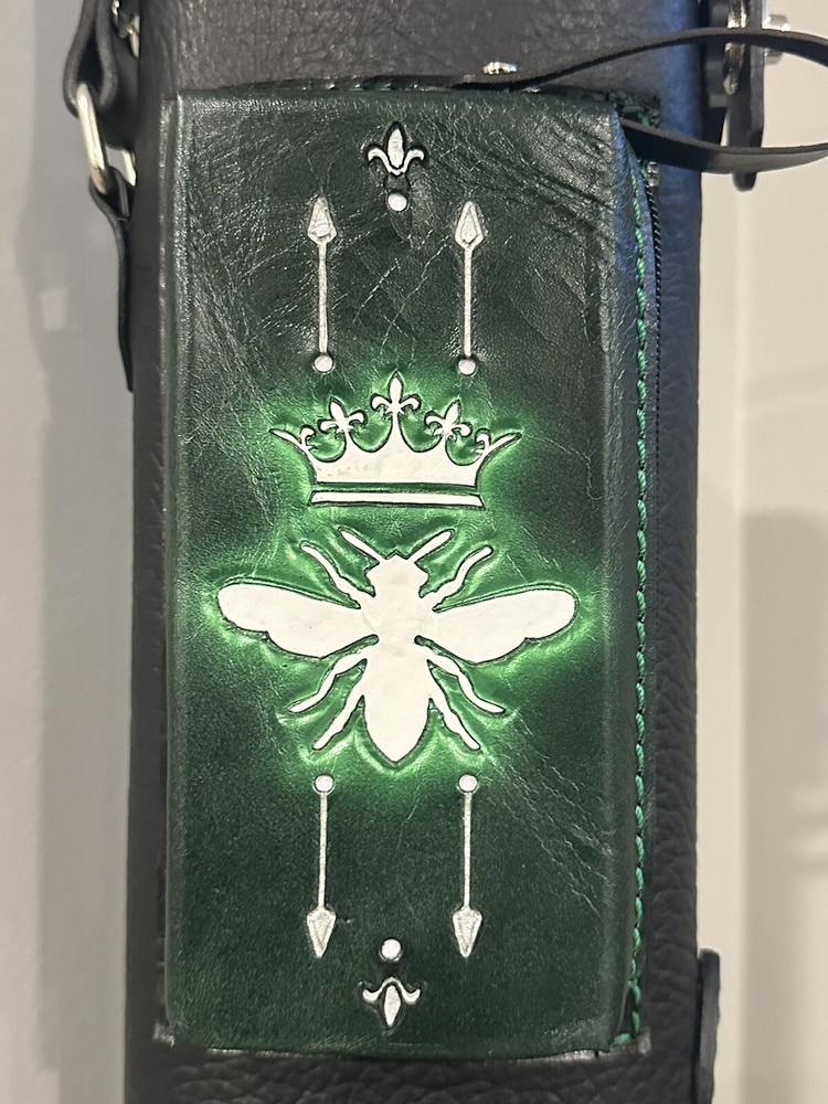 Volturi Queen Bee cue case 2x4