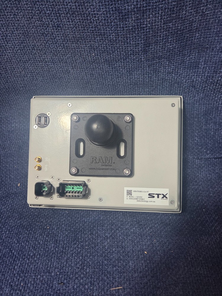 STX Technology XHR70085-C4-RT 8-32Vdc Harsh Environment Touchscreen Computer