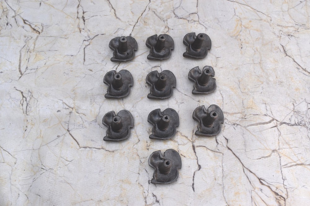 Squirrel Shape Vintage cast iron cabinet drawer door Gate knobs handles pull 10p