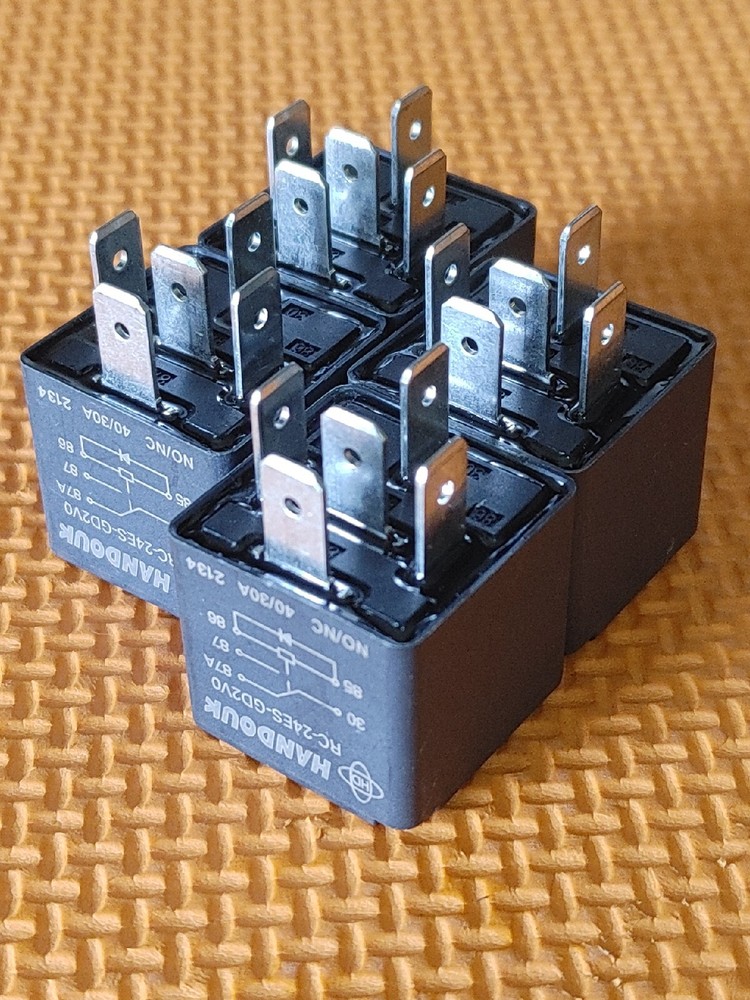 Doosan 24 Volt 40/30 Amp Relay 4-Pack