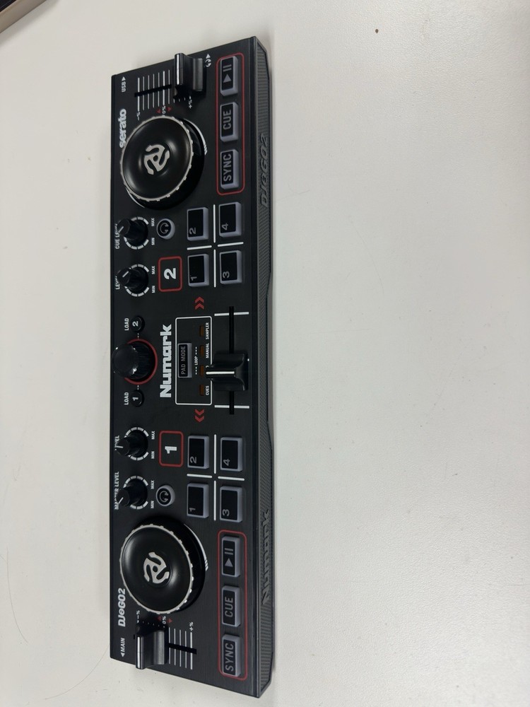 Dj Controller Numark DJGO2 Serato DJ