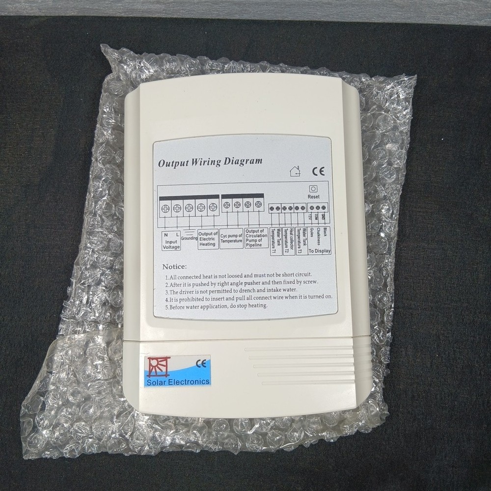 Solar System Controller SR868C8 for Split Pressurized Hot Water Heating System