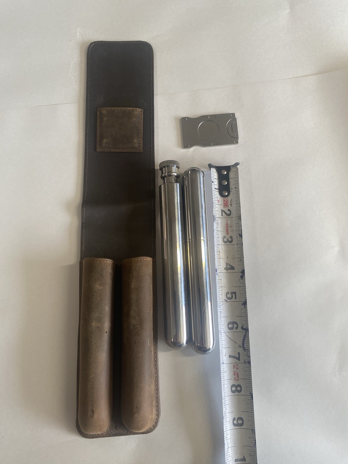 Brookstone Flask & Cigar Holder Leather Carrying Case Complete With Cutter NEW