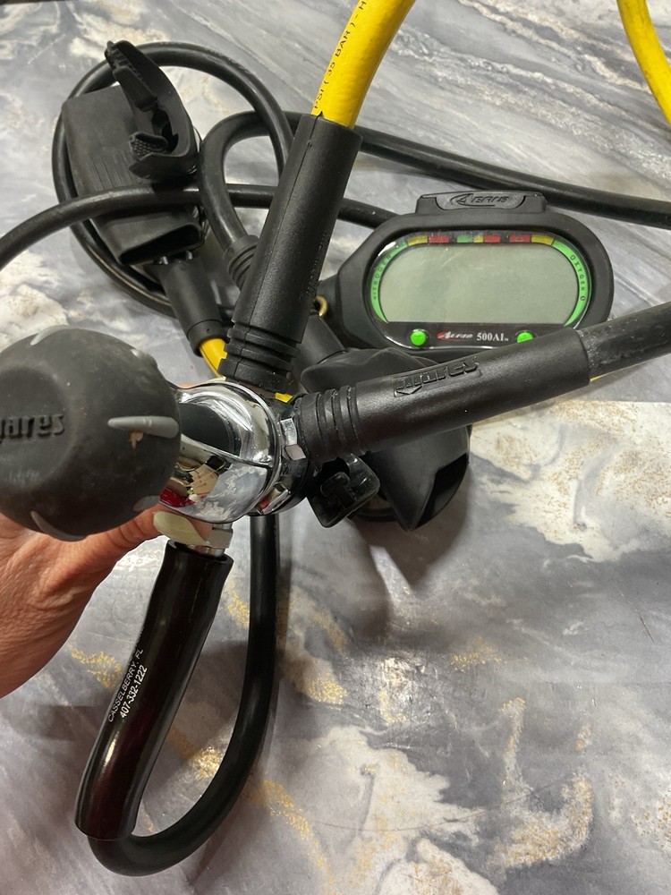 Aeris500AI Complete SCUBA Regulator + Computer Setup Voltrex Mares /Nikos Mares