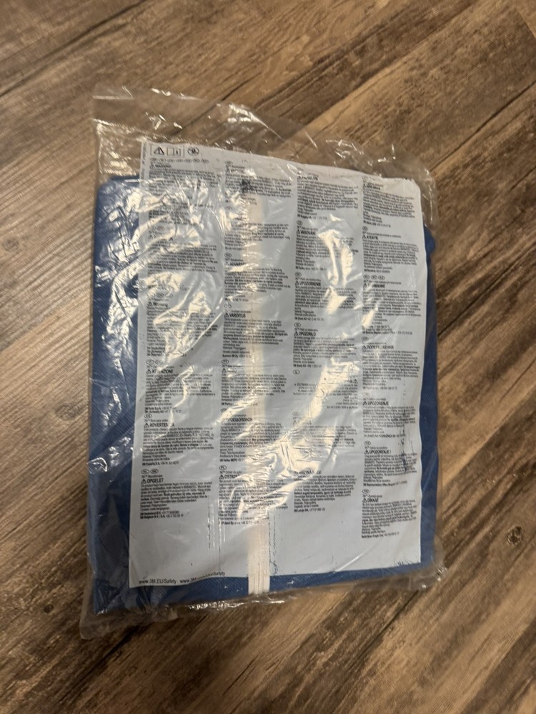 3M 4400 Blue Disposable Lab Coat Size 4XL