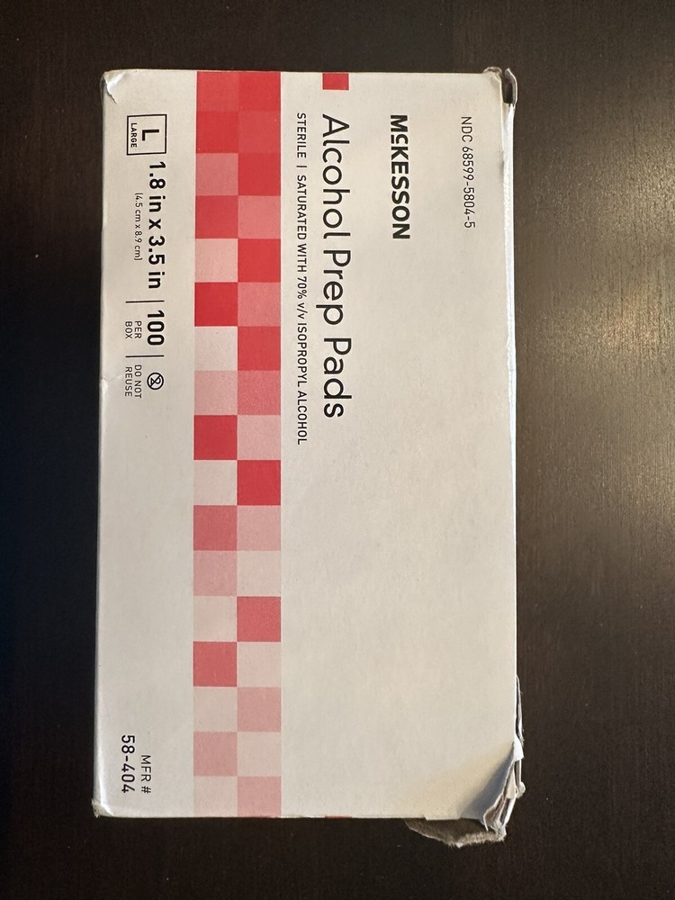 McKesson Large Alcohol Prep Pad - 100 Per Box Open Box Expires 11.30.2026
