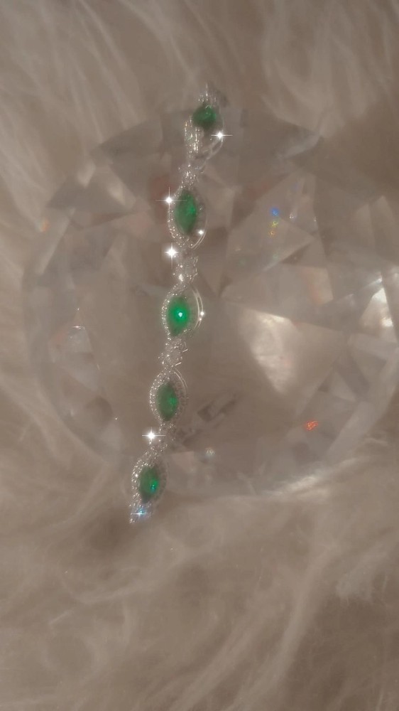 NEW STERLING SILVER EMERALD GEMSTONE BRACELET (GREEN)