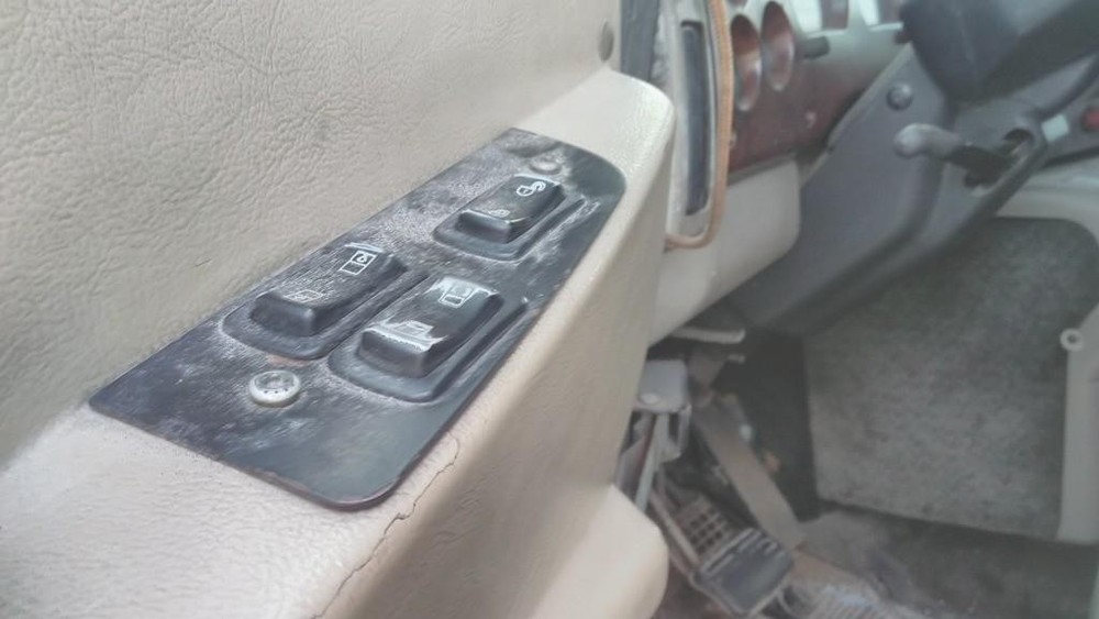For 2001 MACK CX 1999-2003 DOOR ASSEMBLY Left , OH