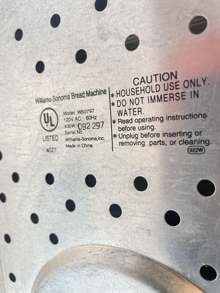 Williams Sonoma Bread Machine WS0797 2lb 1.5lb Programmable Maker White With Pan