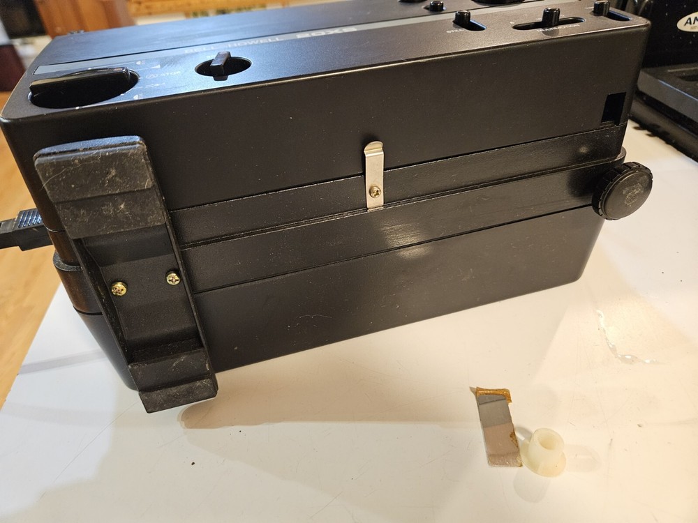 Bell & Howell 20XS - Multimotion Motion Picture Projector - Tested