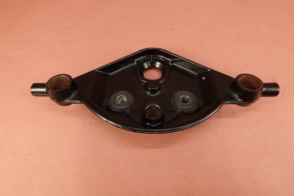 01-06 Harley Davidson Electra Glide FLHTCUI UPPER TRIPLE TREE FORK CLAMP