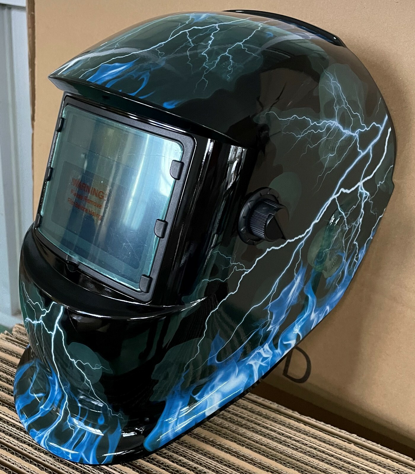 LBTJ new Solar Auto Darkening Welding Helmet Arc Tig mig certified mask grinding
