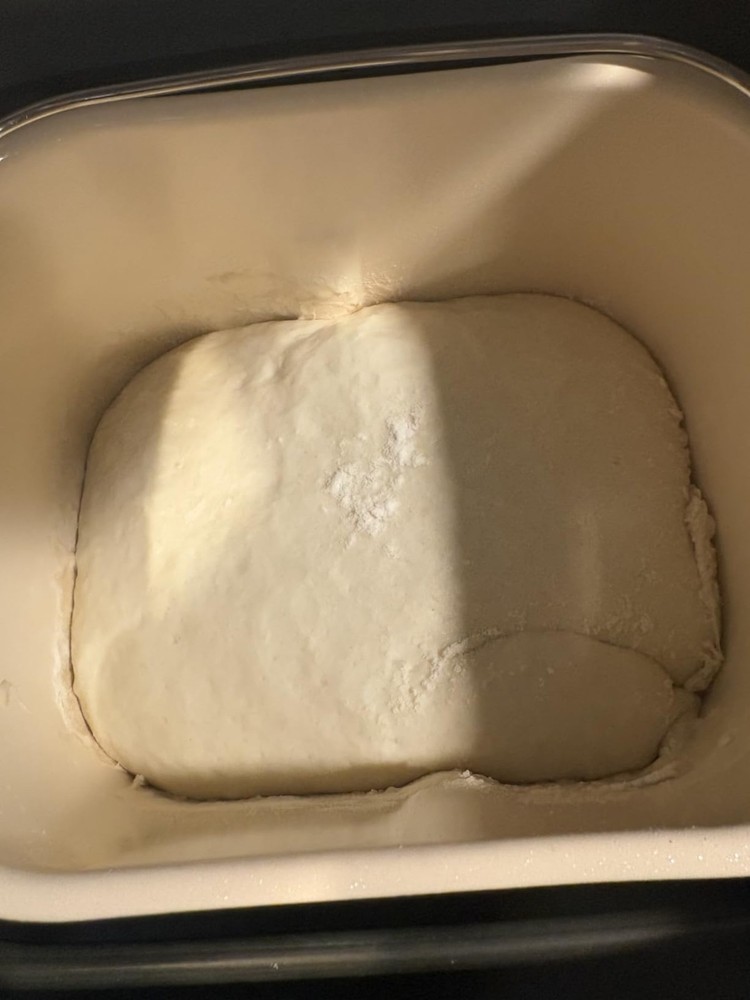 15H Delay Timer, 60Min Keep Warm, 2LB Capacity Bread Machine