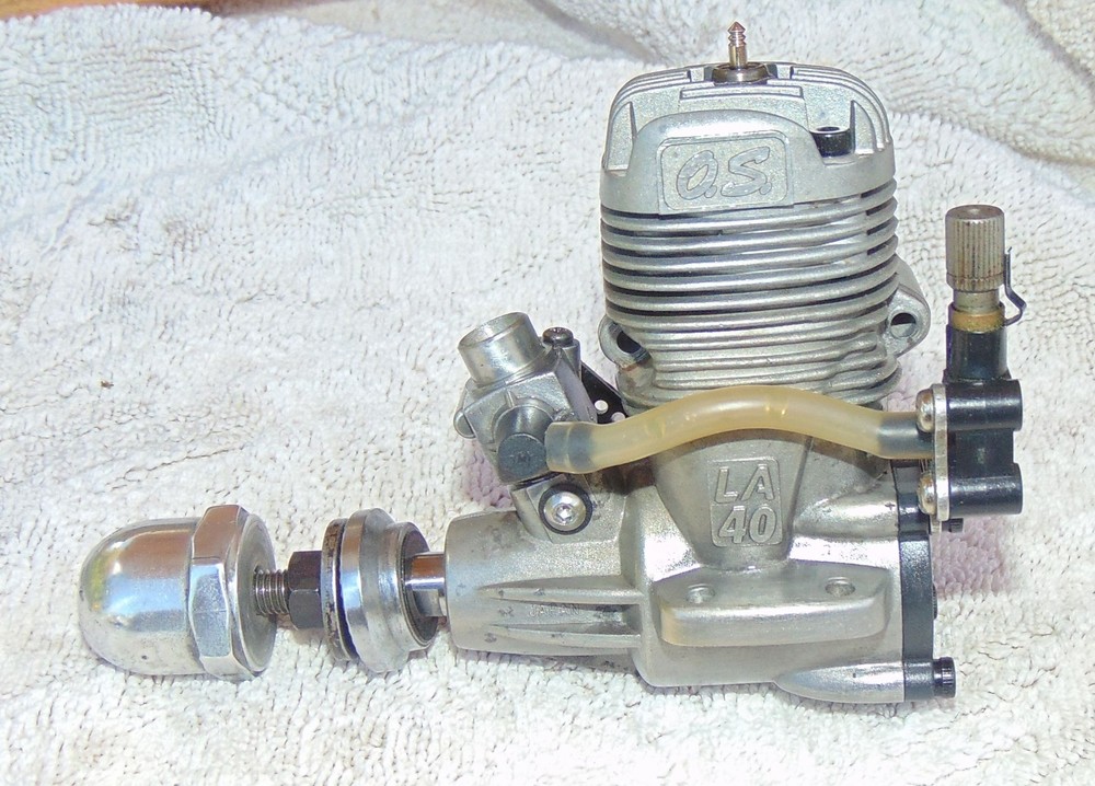 OS LA 40 RC Model Airplane Engine, Nice engine, cleaned with socket screws