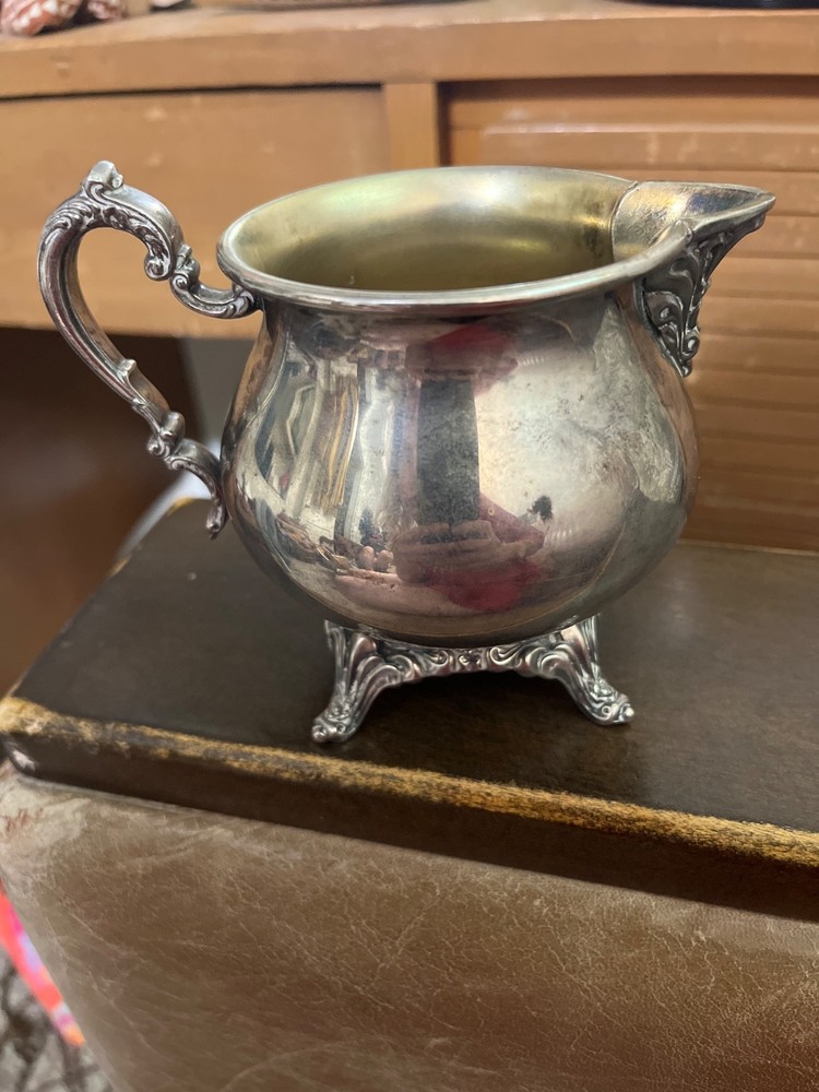 Oneida Silver-Plated Creamer Container