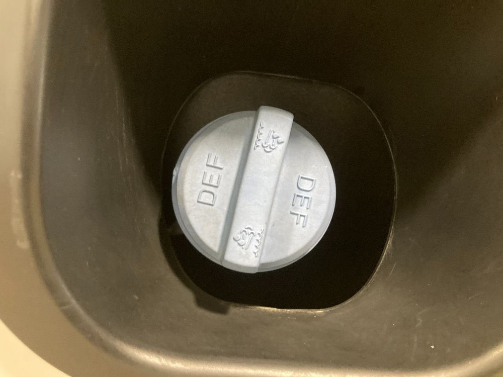 Peterbilt 579 Left/Driver DEF Sensor - Used