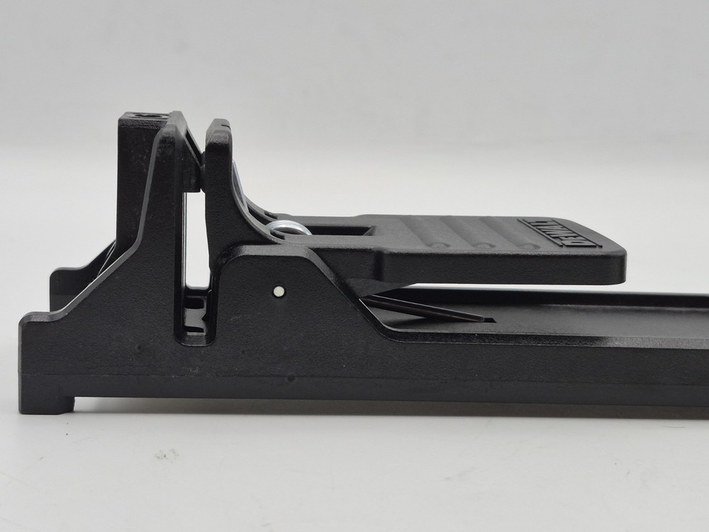 Dewalt Laser Level Genuine OEM Replacement Wall Mount - N425527