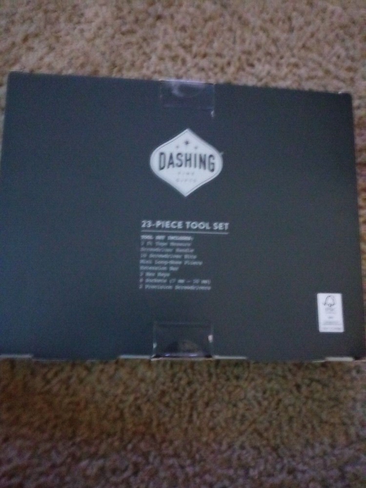 DASHING-23 PIECE TOOL SET-NEW