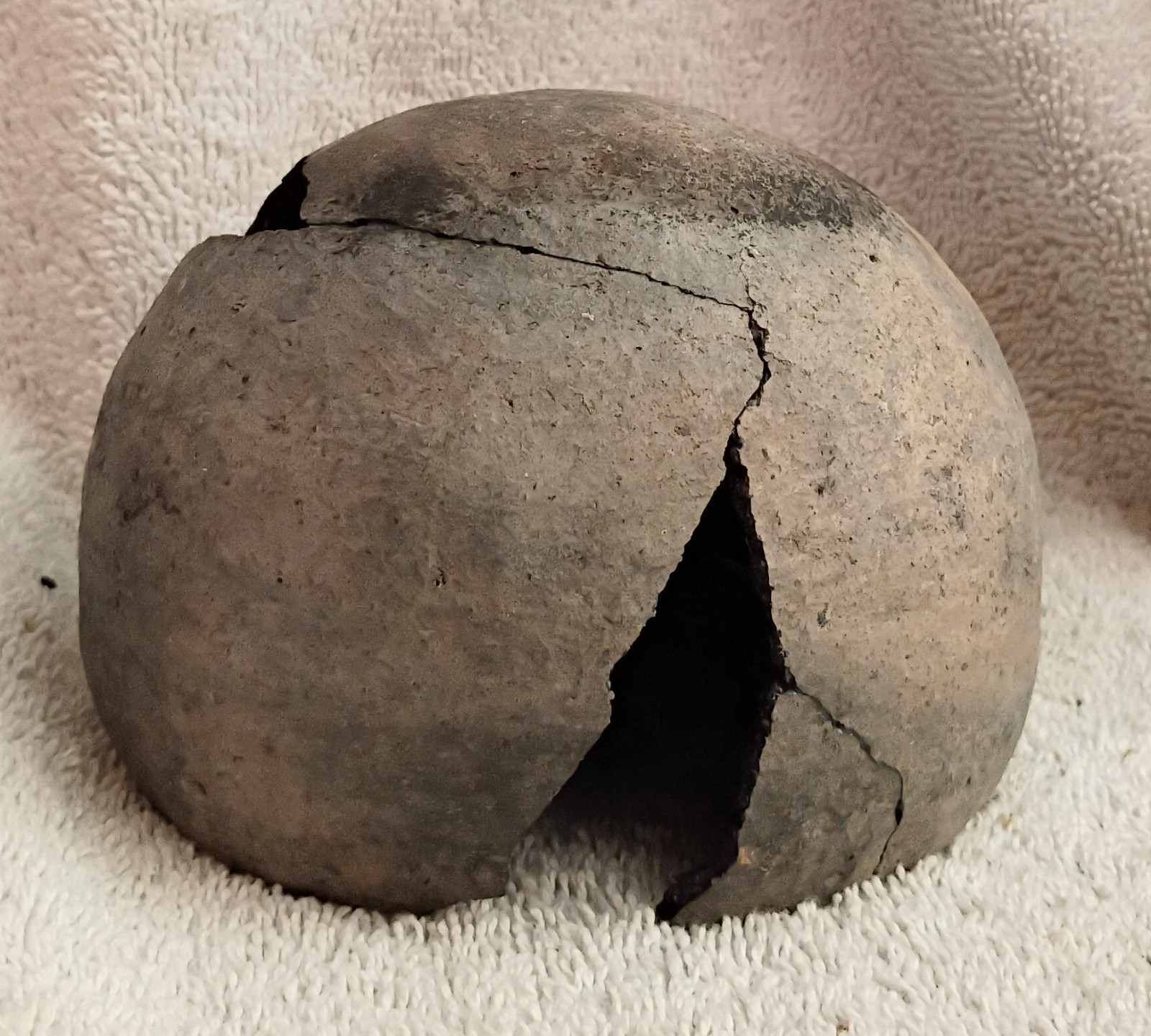 Great Antique Ancestral Pueblo Red Ware Pottery Bowl