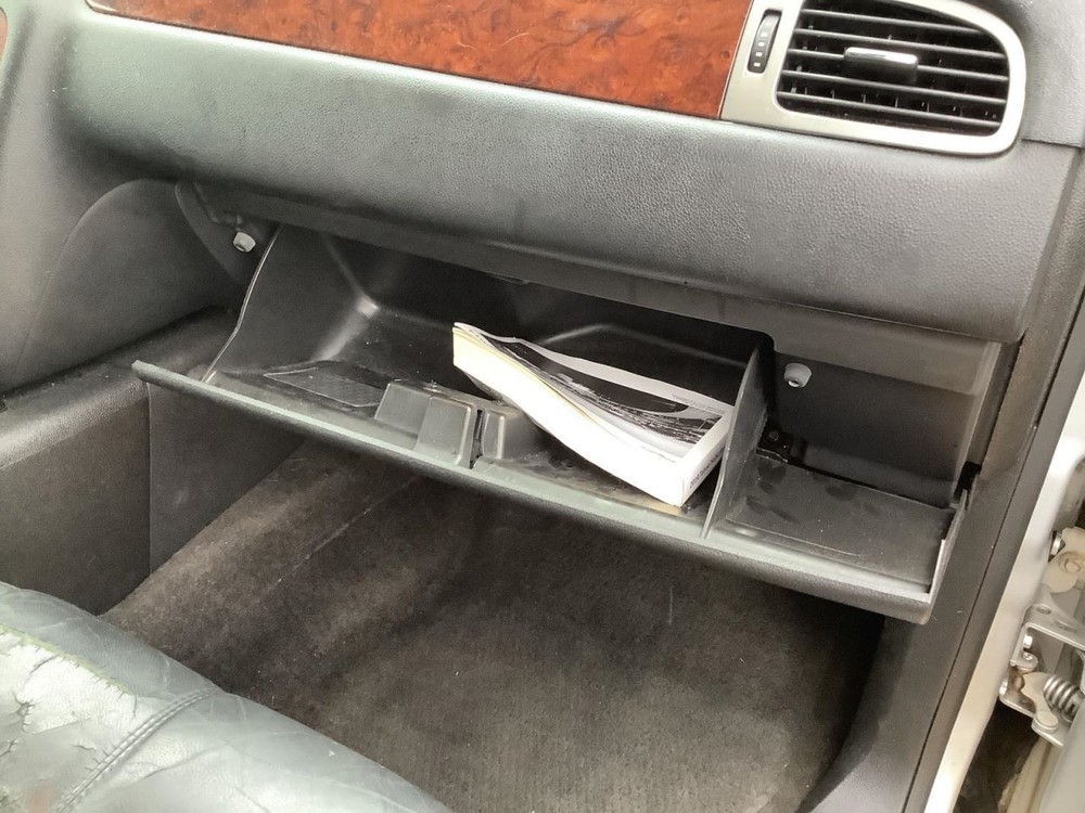 SUBCHEV15 2014 Glove Box 4981930