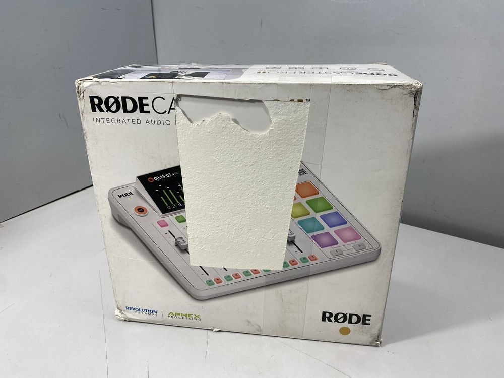 RODE - RODECASTER PRO II Integrated Audio Production Studio - White