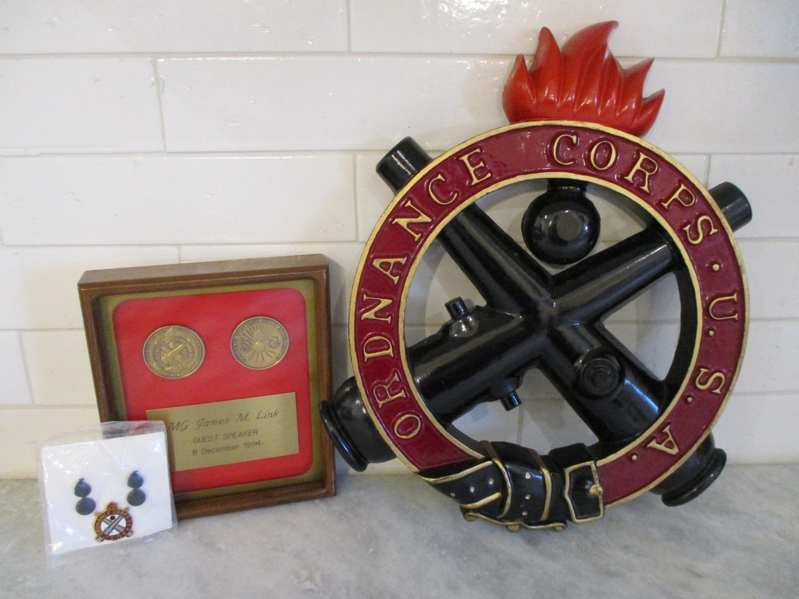 US ARMY-COMMANDER REDSTONE ARSENAL-ORDNANCE CORPS PLAQUE/AWARD/PINS-RET GENERAL