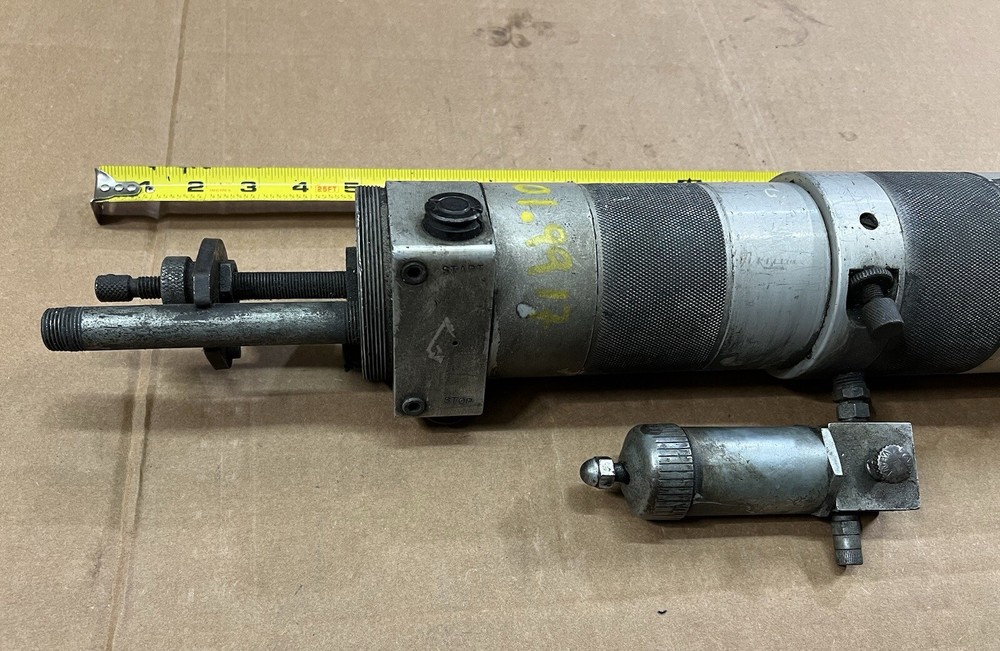 ARO Pneumatic Self Feed Drill B-1-6-2A