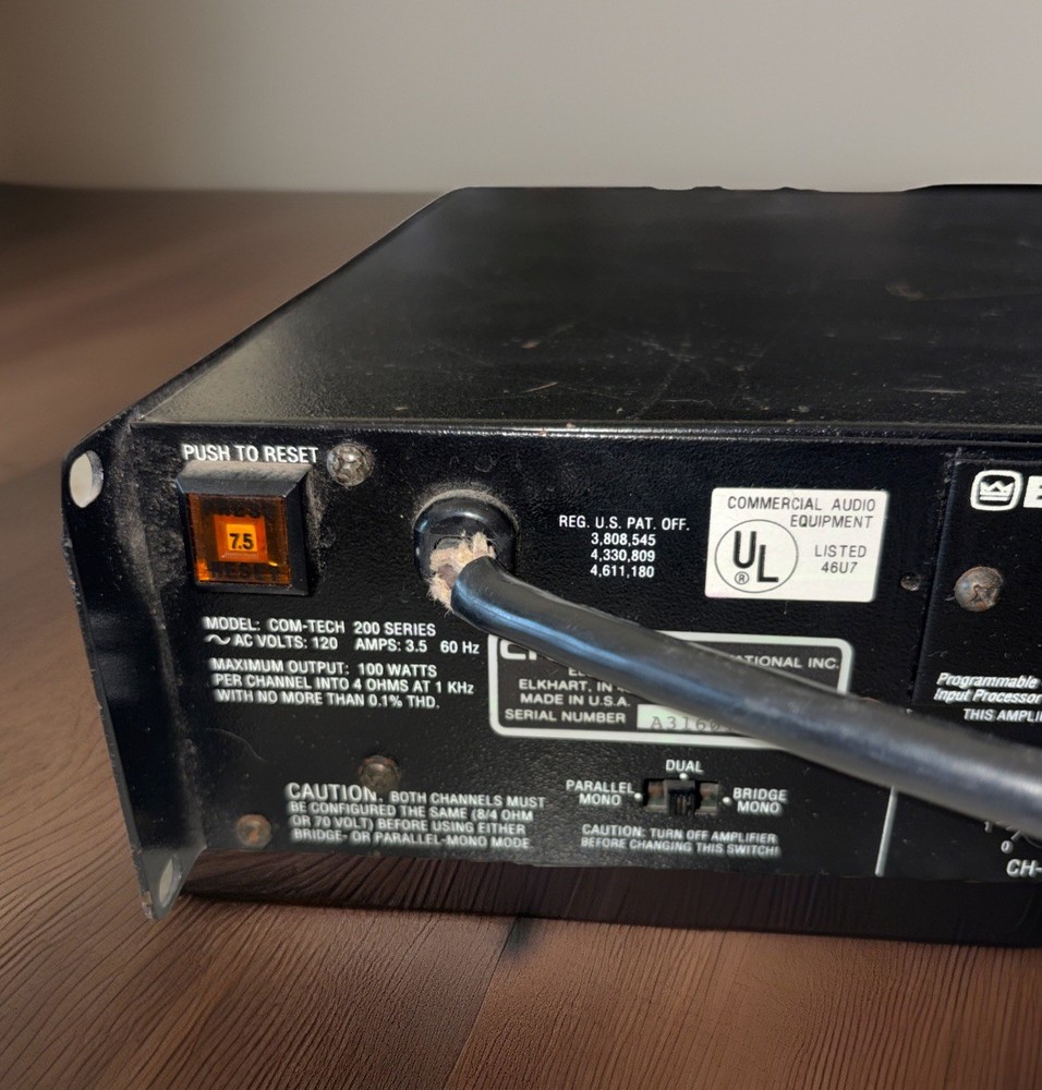 Crown Com-Tech 200 amplifier. Powers On Untested