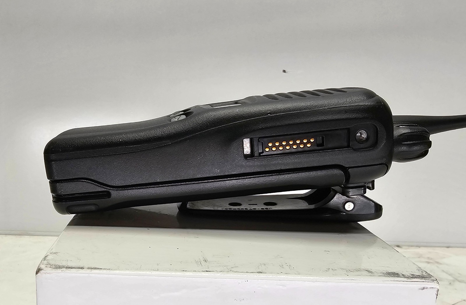 Kenwood TK-2180 VHF 136 - 174 MHz 5 Watt 500+ Channel Ltd Keypad Radio