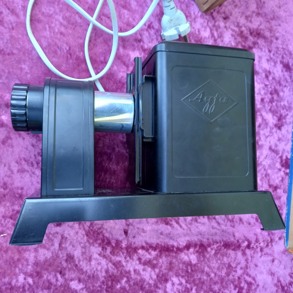 1950 Agfa Opticus First Model 35 mm Slide Projector