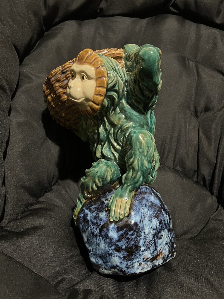 Rare 60’s ceramic Majolica Monkey Dish brilliant glaze