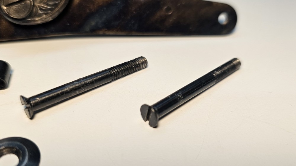 Traditions Deerhunter Sidelock Muzzleloader Lock Assembly W/ Screws (B)