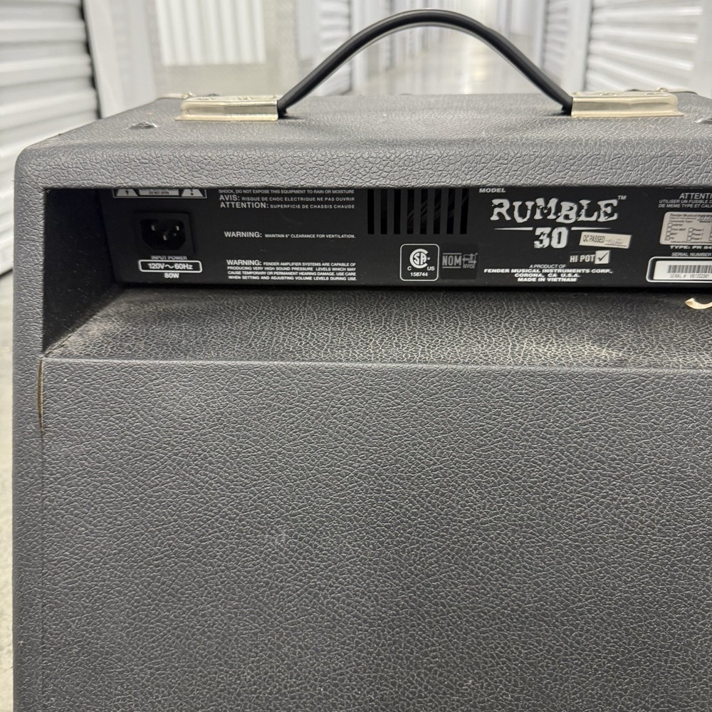 Fender 30W Bass Amplifier Rumble 30 - Tested & Working