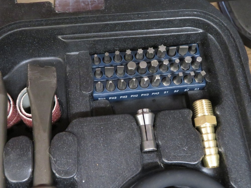 Ironton Air Tool Kit with accessories