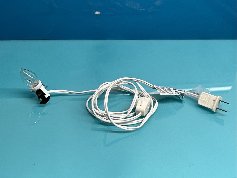 Replacement Blow Mold C7 Light Cord Set Clip-in Socket Molded Plug W/switch 6 Ft