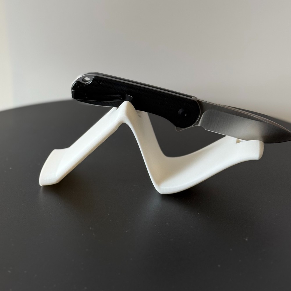 3D Printed Wave Knife Stand - EDC Knife Display Holder - White PLA