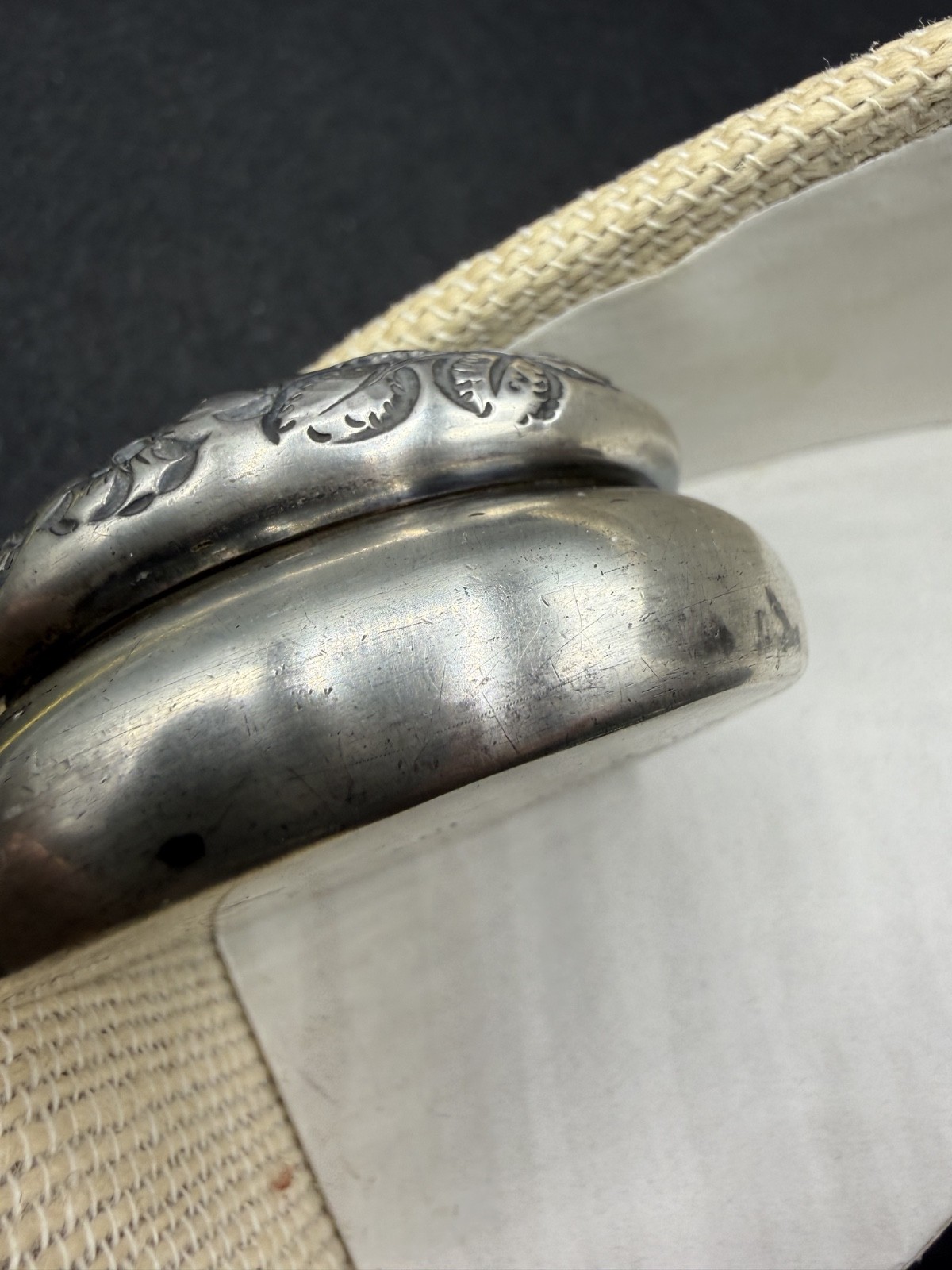 ANTIQUE STERLING SILVER FRANK SMITH ROUND DECORATIVE PILL TRINKET SNUFF BOX