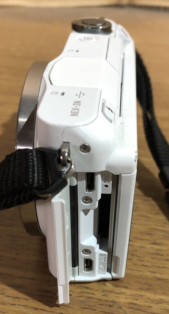 Sony Alpha NEX-3N Mirrorless Digital Camera - Untested
