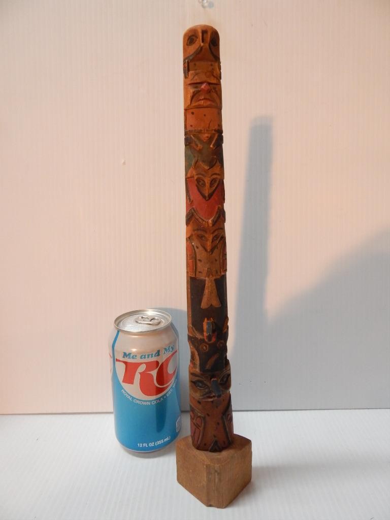 VINTAGE 13 1/2" ALASKA TLINGIT INDIAN NW COAST RED CEDAR WOOD TOTEM POLE MODEL