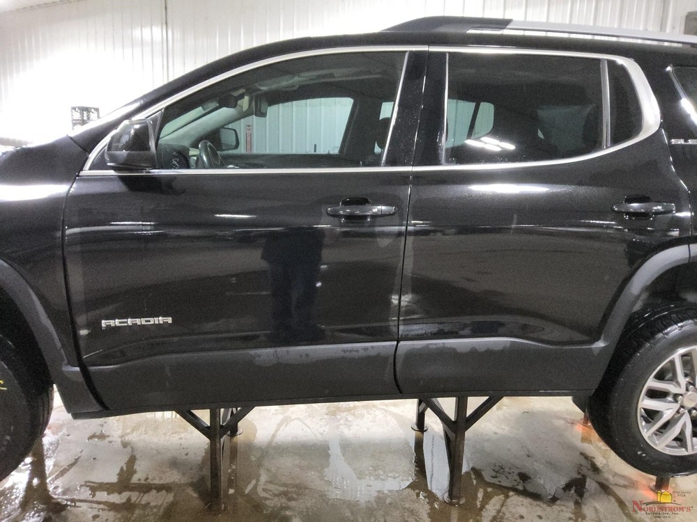 2019 GMC Acadia Front Temperature Controls