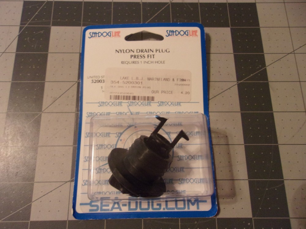 Seadog 5200301 Nylon Drain Plug Press Fit Requires 1" Hole