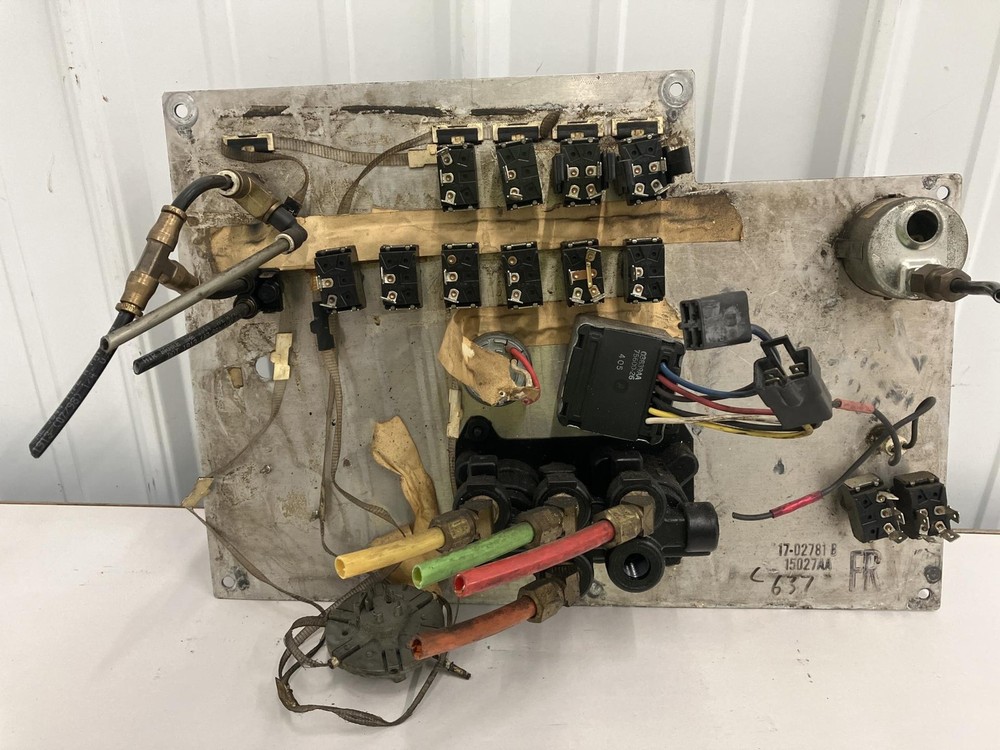 1987-2000 Peterbilt 379 IGNITION Dash Panel - Used