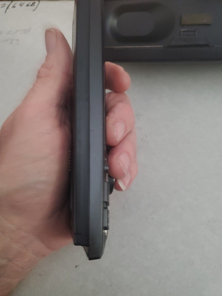 alpine CDA-9811 faceplate And Storage Box