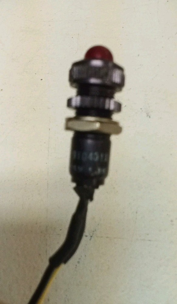 Dialco 249 Series Panel Mount Red LED Indicator Light 910401X