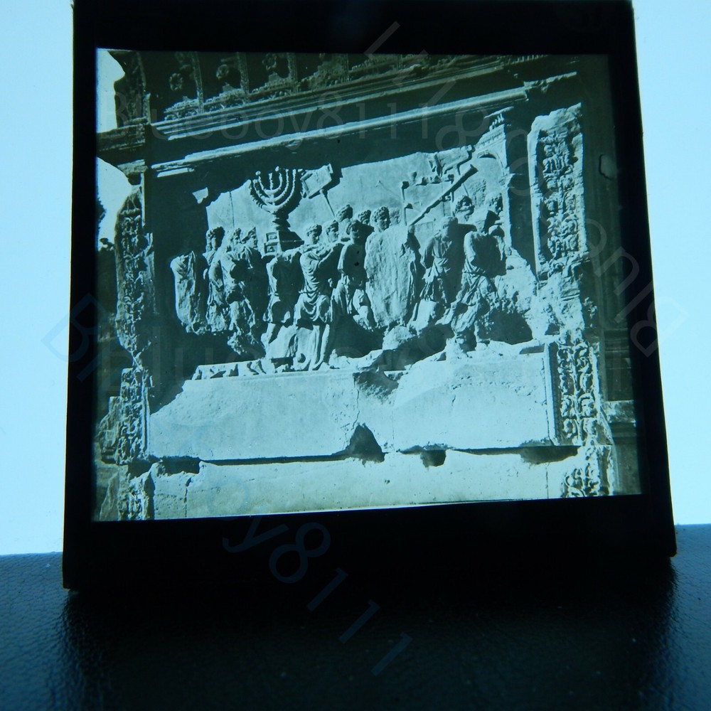 Reime Arch Titus magic lantern