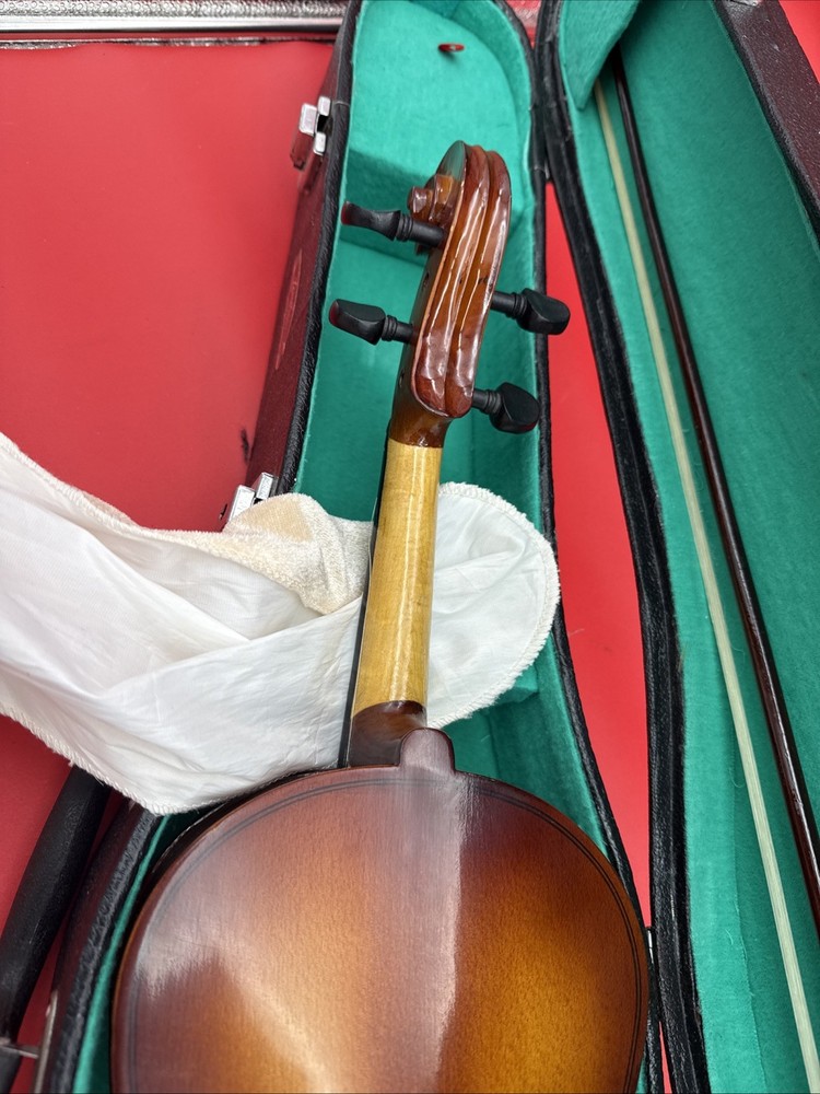 Bestler Violin w/Bow, Case, Extra Strings